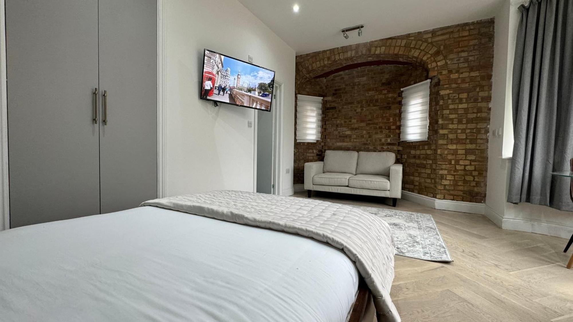 London Studios And Suites Harrow Exterior foto
