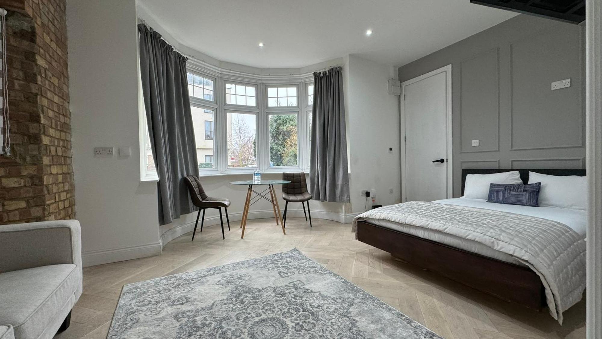 London Studios And Suites Harrow Exterior foto
